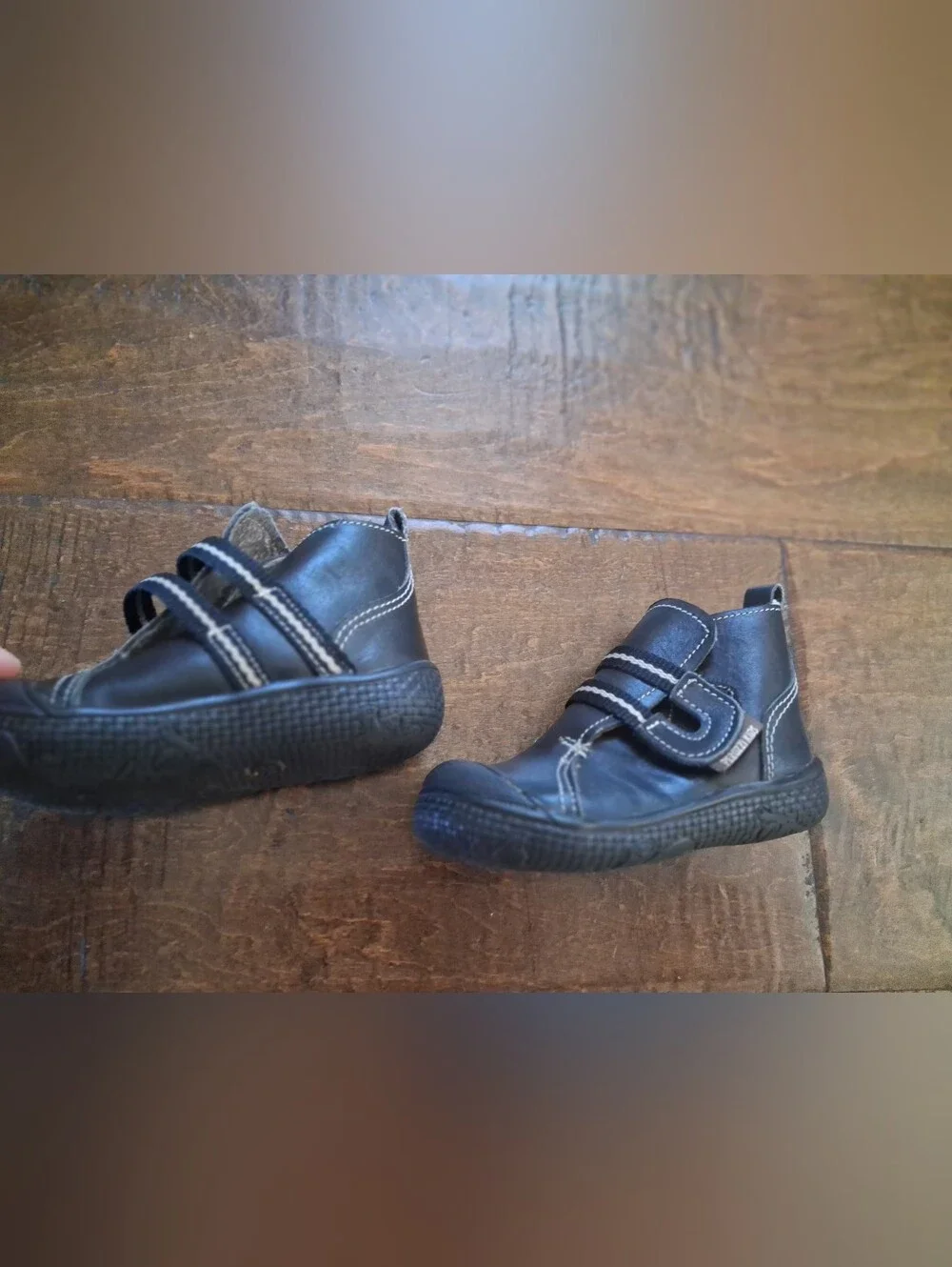 ​EUC Peruzzi Kids Black Leather High-Top Shoes | Size 6